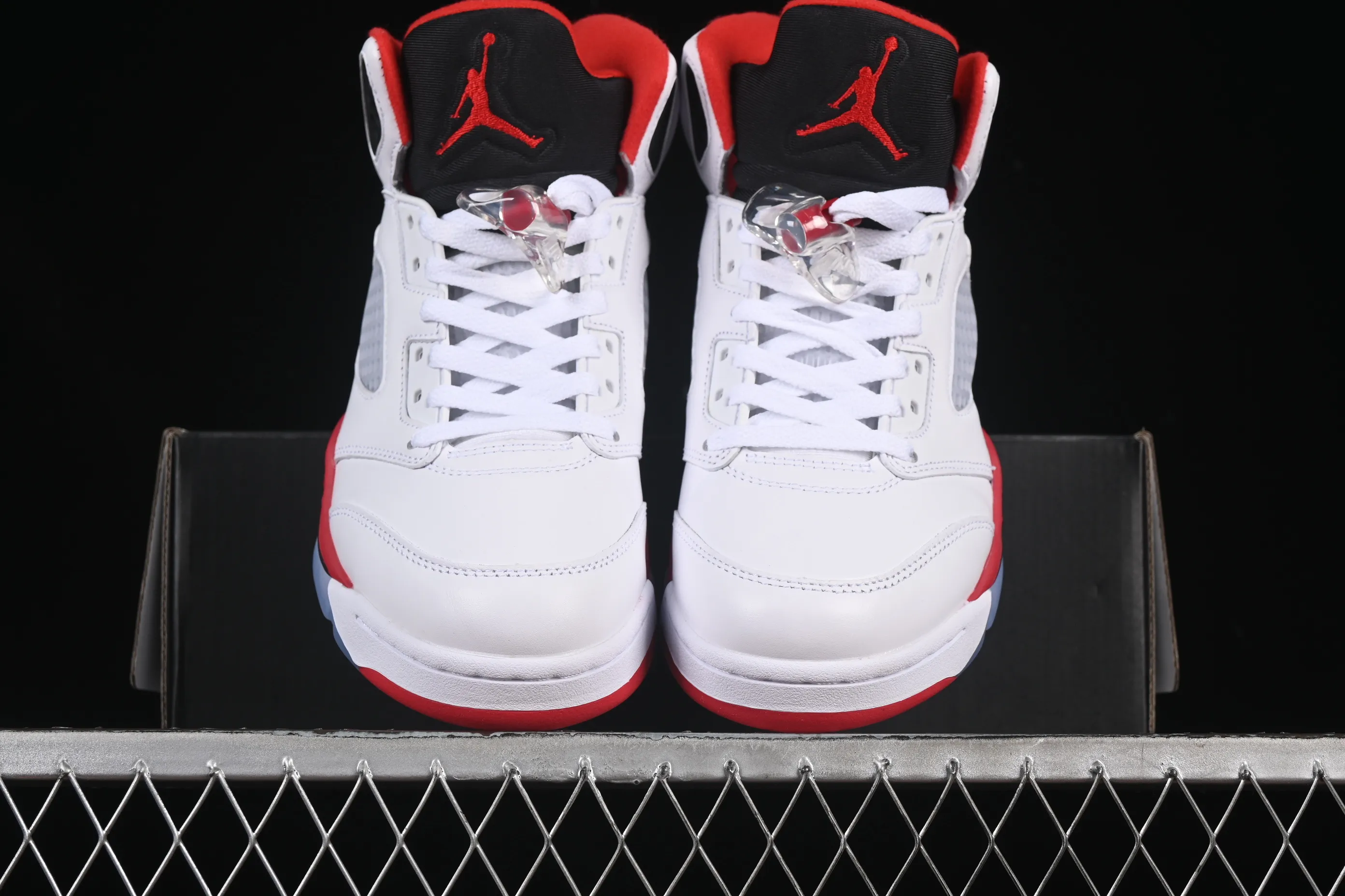 All categories Air Jordan Jordan series basketball shoes Air Jordan 5 L version Air Jordan 5 Retro "Fire Red Black Tongue" AJ5 Joe 5 Rukawa Maple Flame Red first layer basketball shoes HQ7978-101